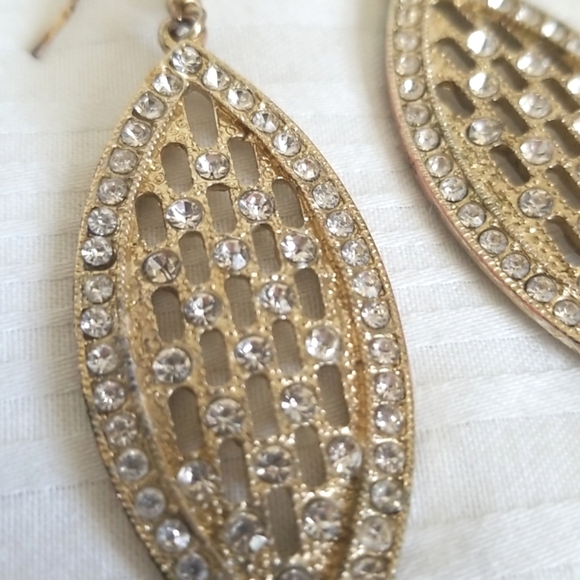 Vintage Gold Rhinestone Diamond Shape Earrings - Picture 2 of 3